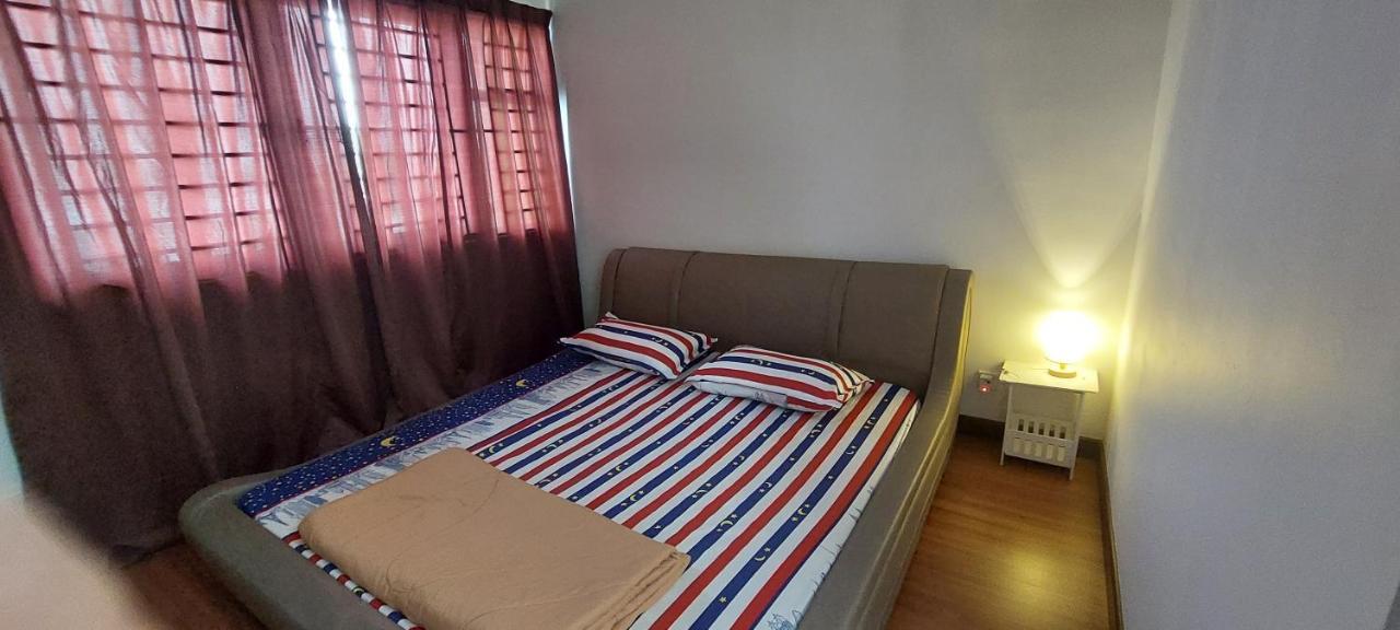 Hud Hud Homestay Bandar Puncak Alam ภายนอก รูปภาพ